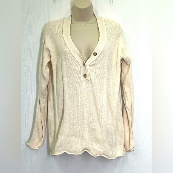 Free People - Beach Cream Knitted 3 Button Long Sleeve Lightweight Henley Top XS - Picture 1 of 13
